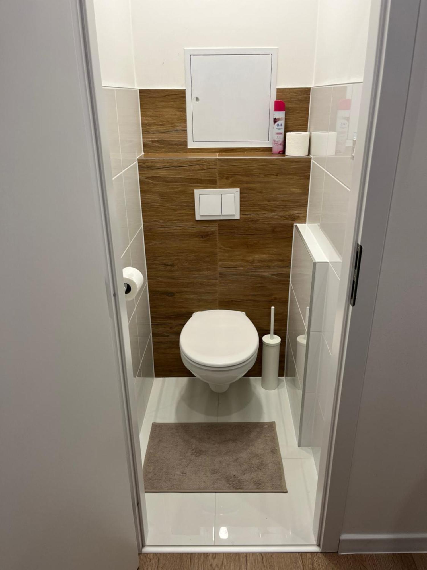 Elegant Escape Apartment III - Free Parking, Easy Access To City Center Bratislava Exterior photo